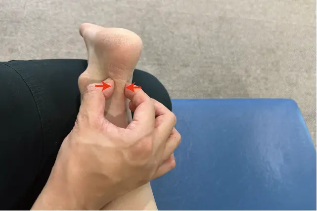 2finger squeeze test