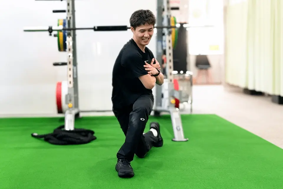 Cross Over Lunge w_ Rotation