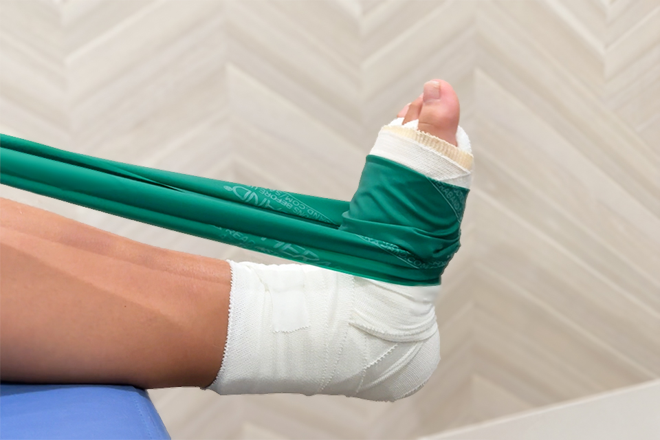 捻挫後の腫れに対する対応