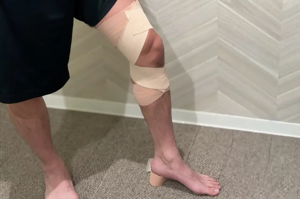 ACL損傷のテーピング③