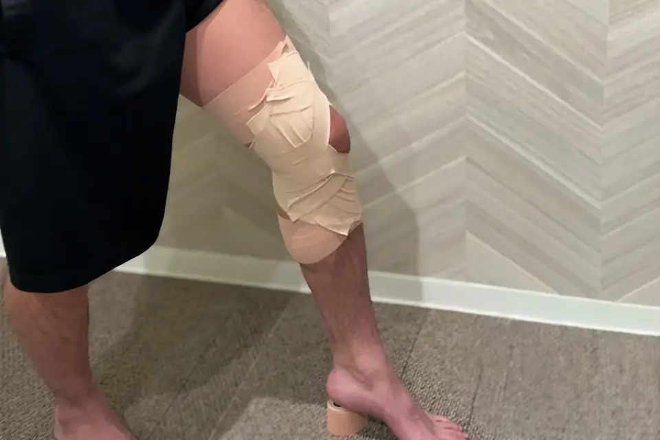 ACL損傷のテーピング⑤