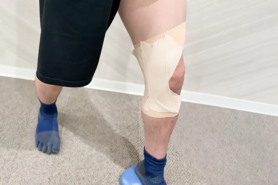 半月板損傷のテーピング