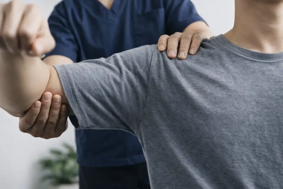 上腕骨の疲労骨折の治療